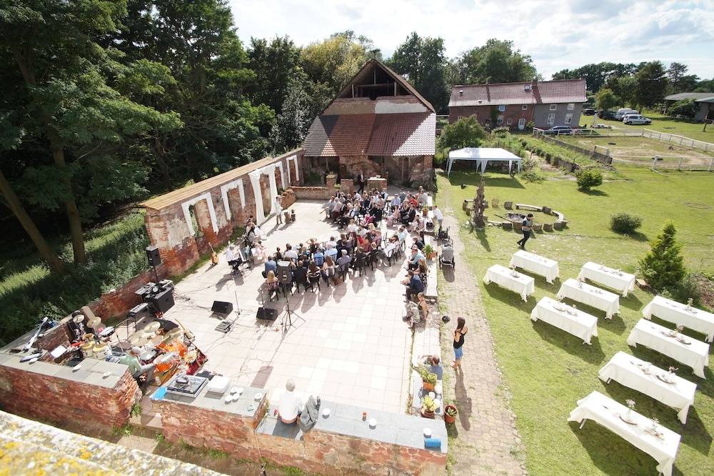 Banquet hall