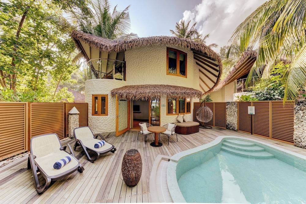 Private pool