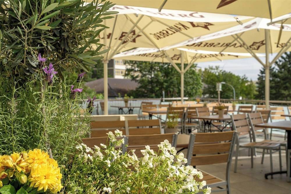 Sundeck