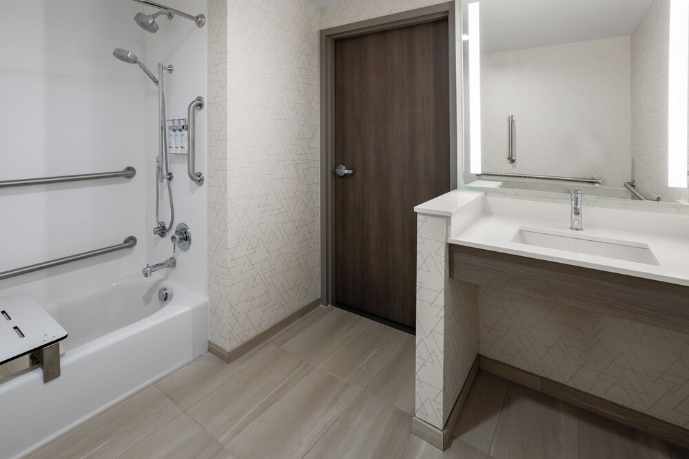 Holiday Inn Express And Suites Waynesboro East an IHG Hotel - photo 5