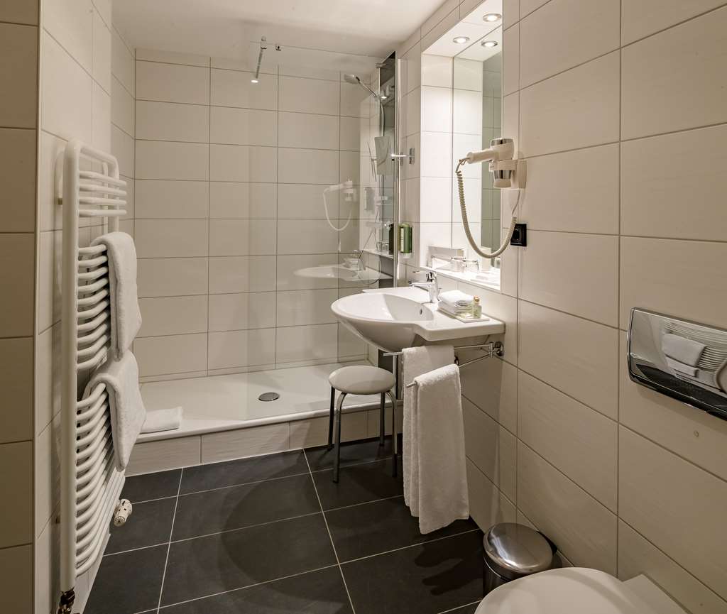 Bathroom Premium room_TOP Hotel Chemnitzer Hof Chemnitz