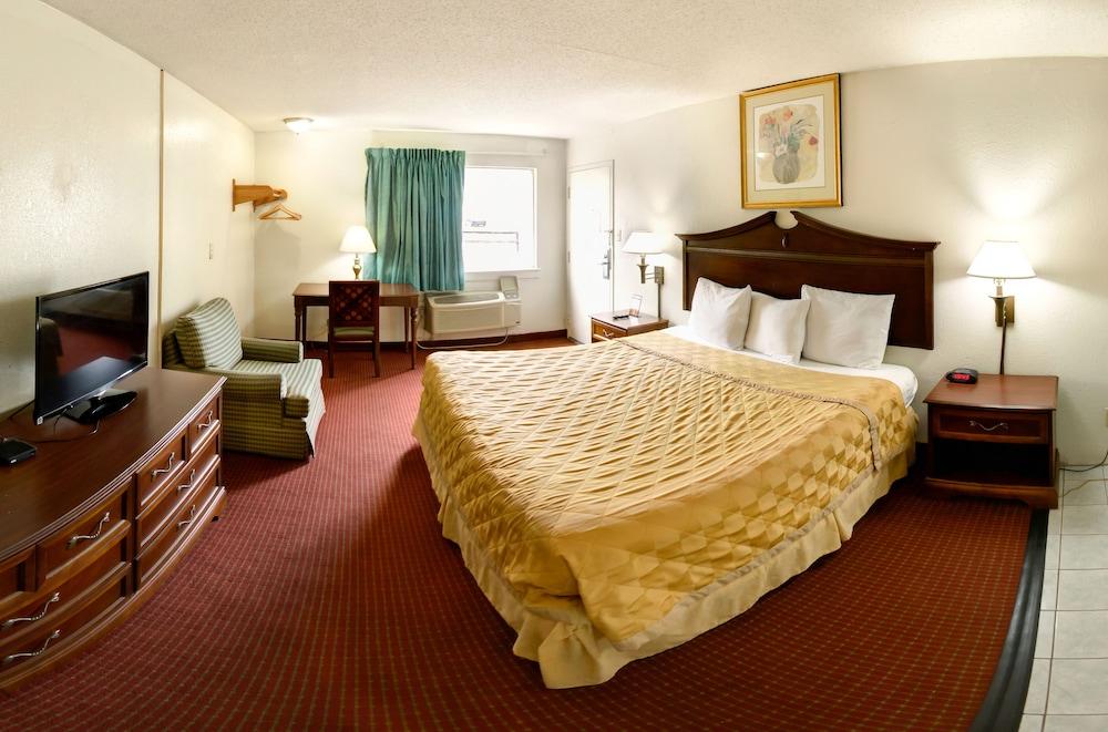 Econo Lodge Oyster Point - photo 3
