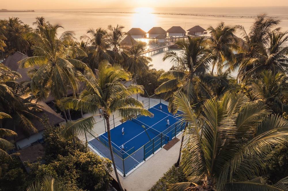 Tennis court