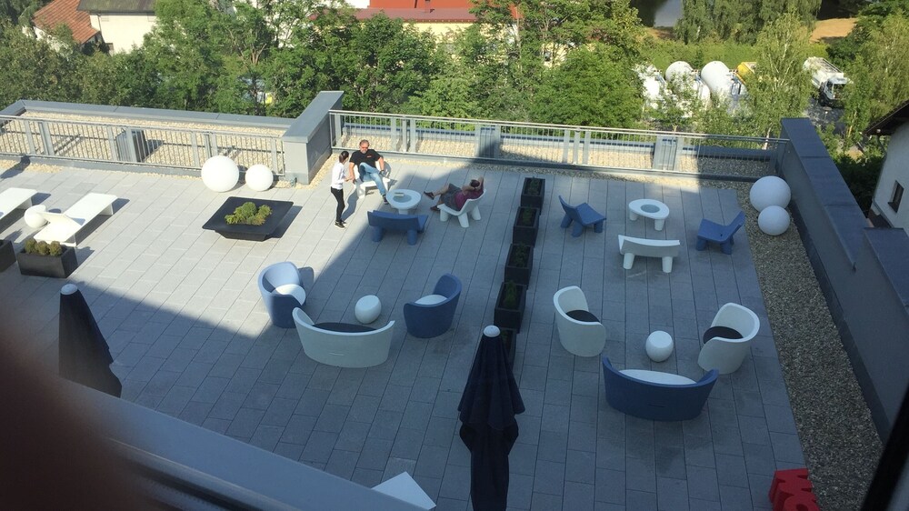 Sundeck