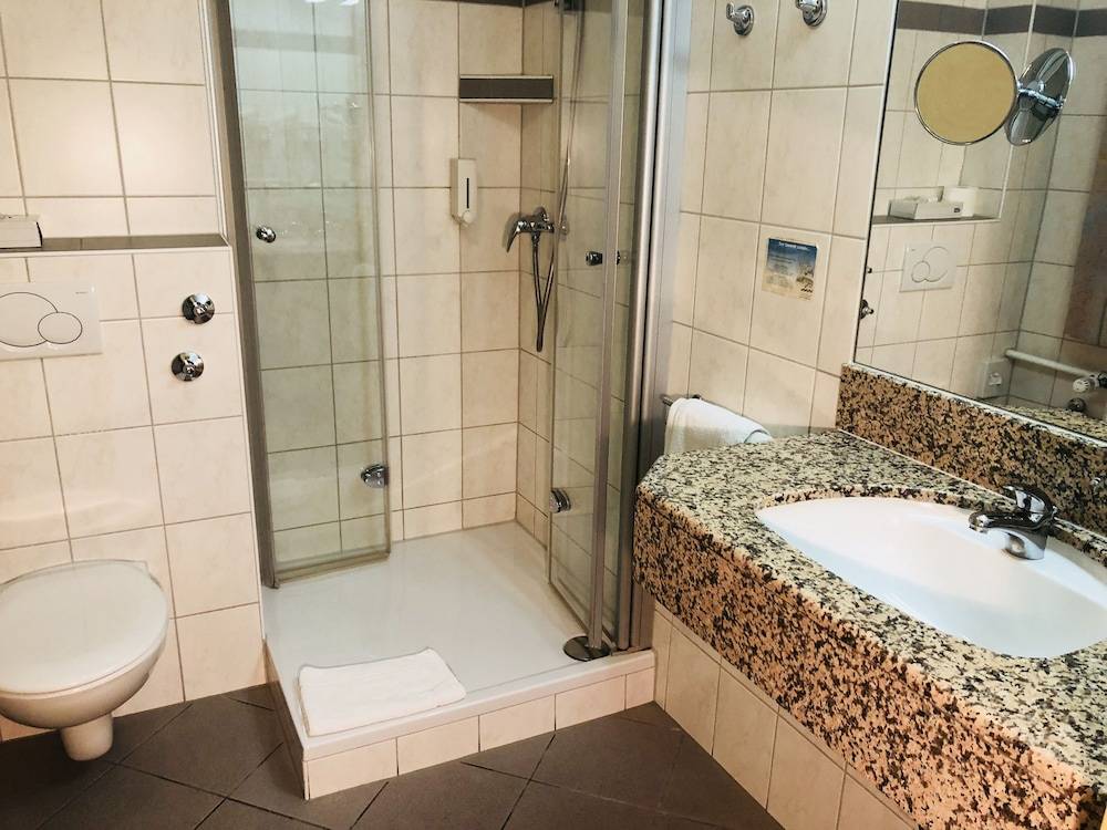 Bathroom shower