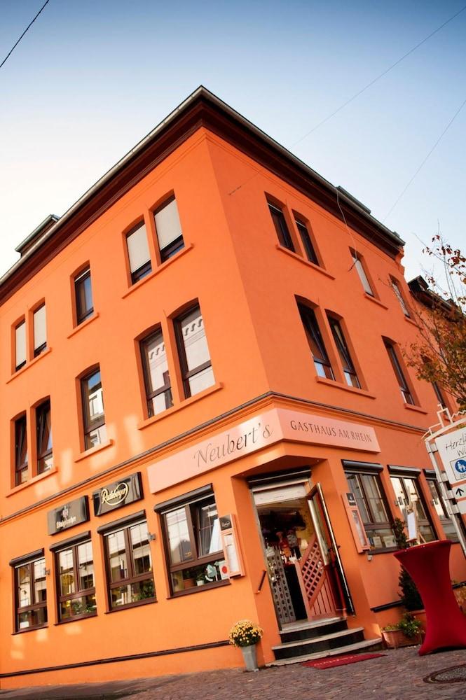 Neubert s Gasthaus am Rhein