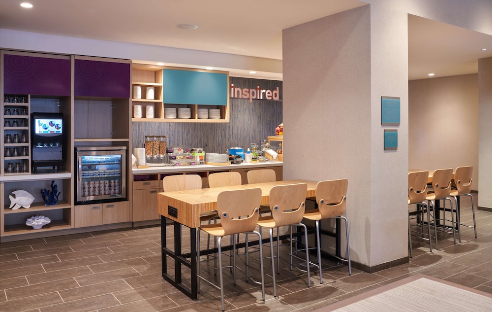 Home2 Suites by Hilton Ft. Lauderdale Downtown FL - photo 3