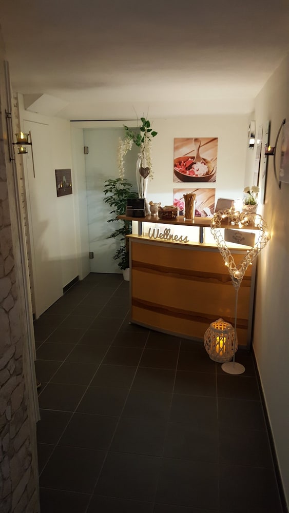 Spa reception