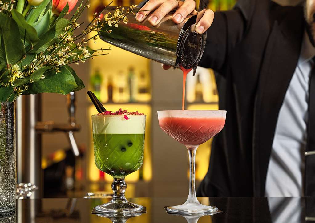 cocktail Bar