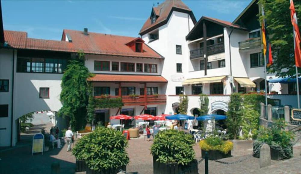 Primary image