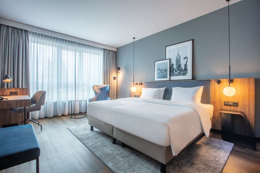 Standard king room