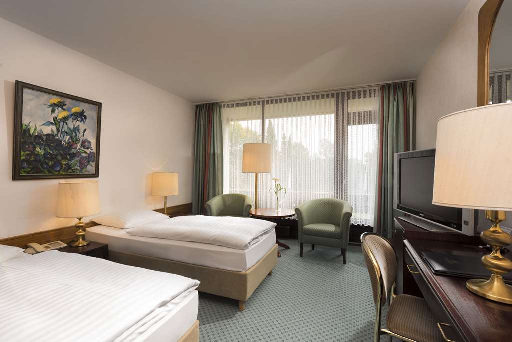 Covering 23 sq.m. in size, the Classic rooms are located in the lower floors. All rooms offer a balcony.