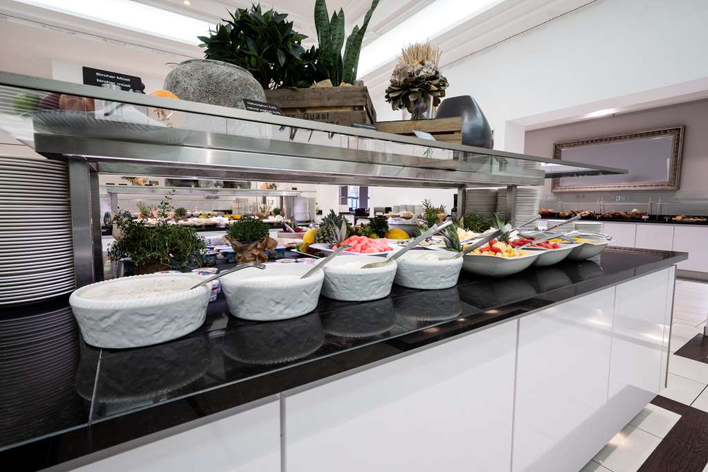 Breakfast Buffet Room