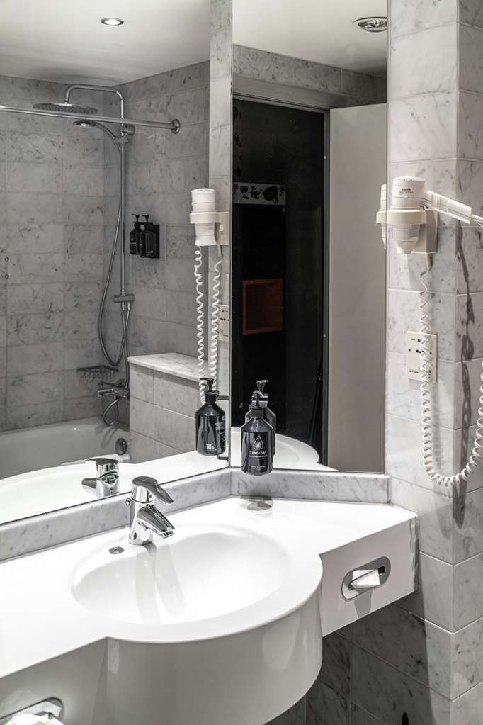 KAS Bathroom dpi