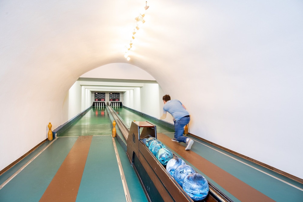 Bowling