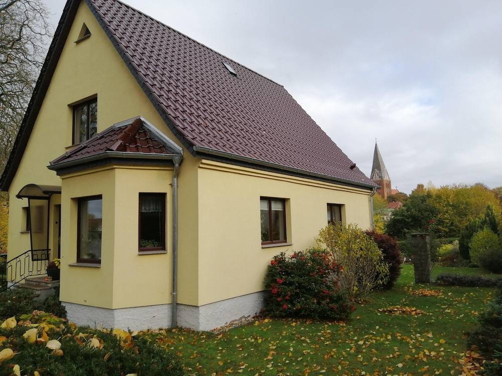 Wohnung mit Grossem Garten an der Ostseekuste