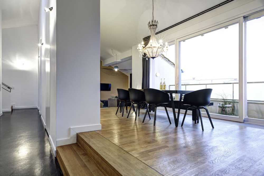 In-room dining