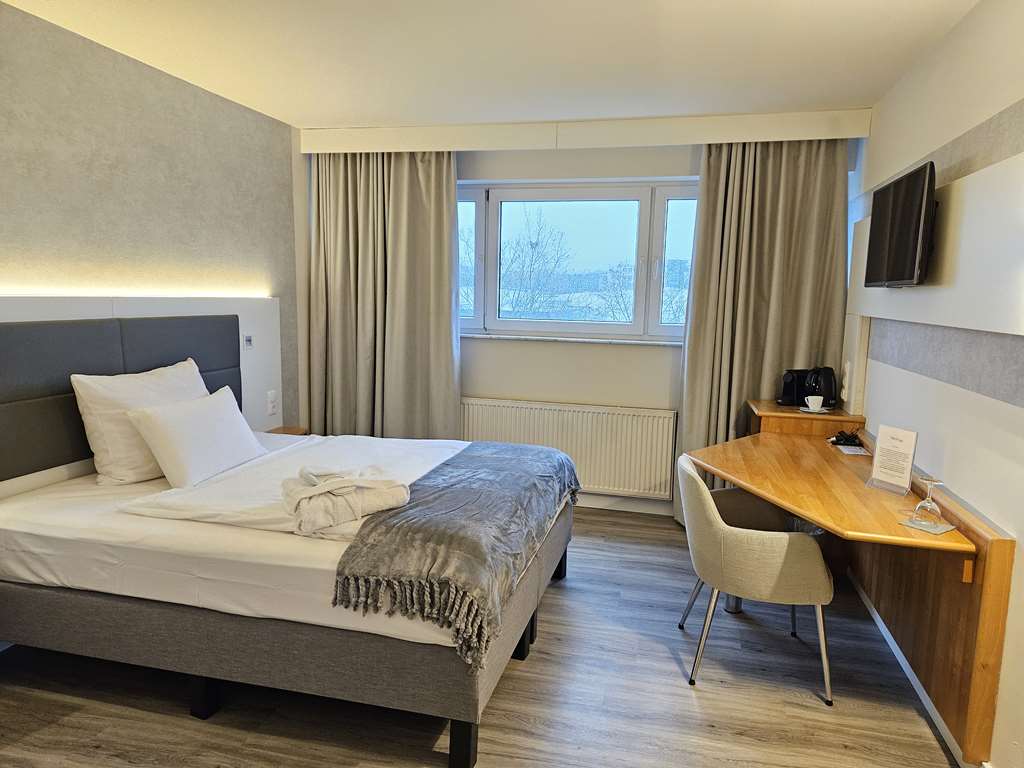 Deluxe Room include coffee maschine, bathroom amenities, bathrobe & slipper, fire tv stick