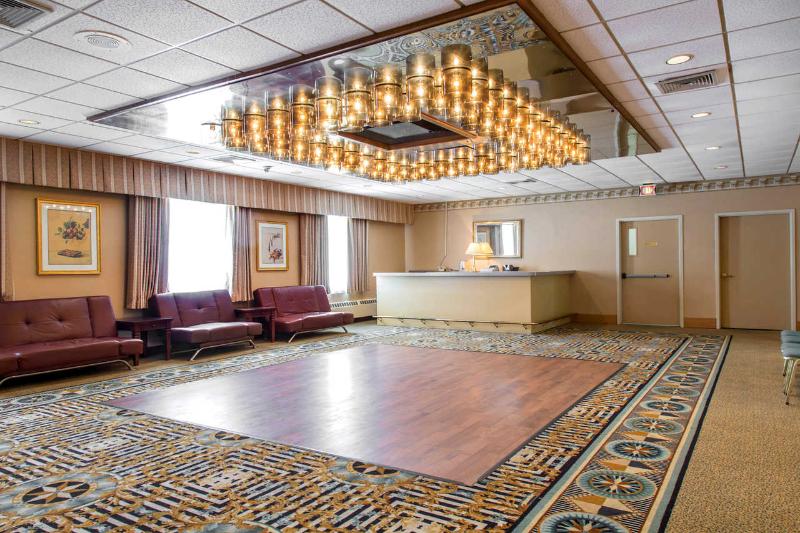Quality Inn Windsor Locks - photo 3