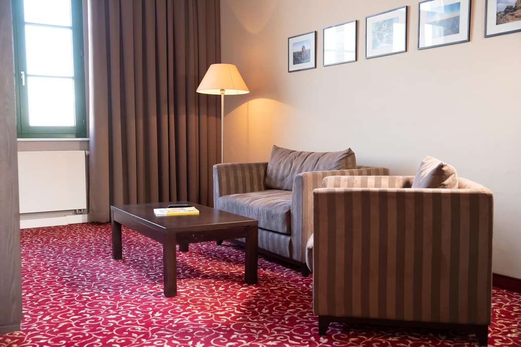 Guest room