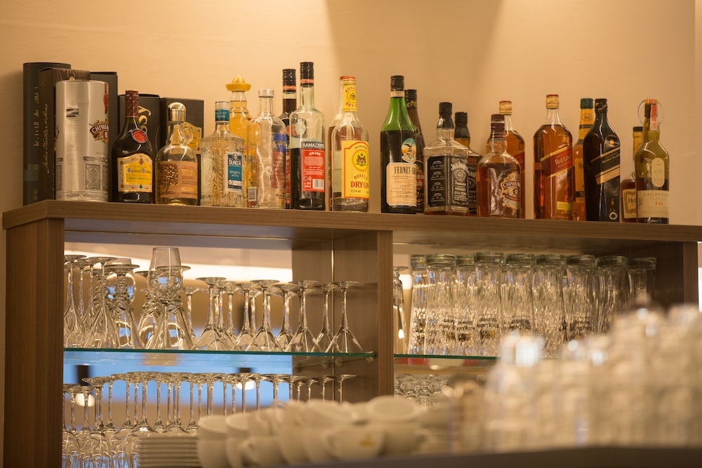 Sports bar