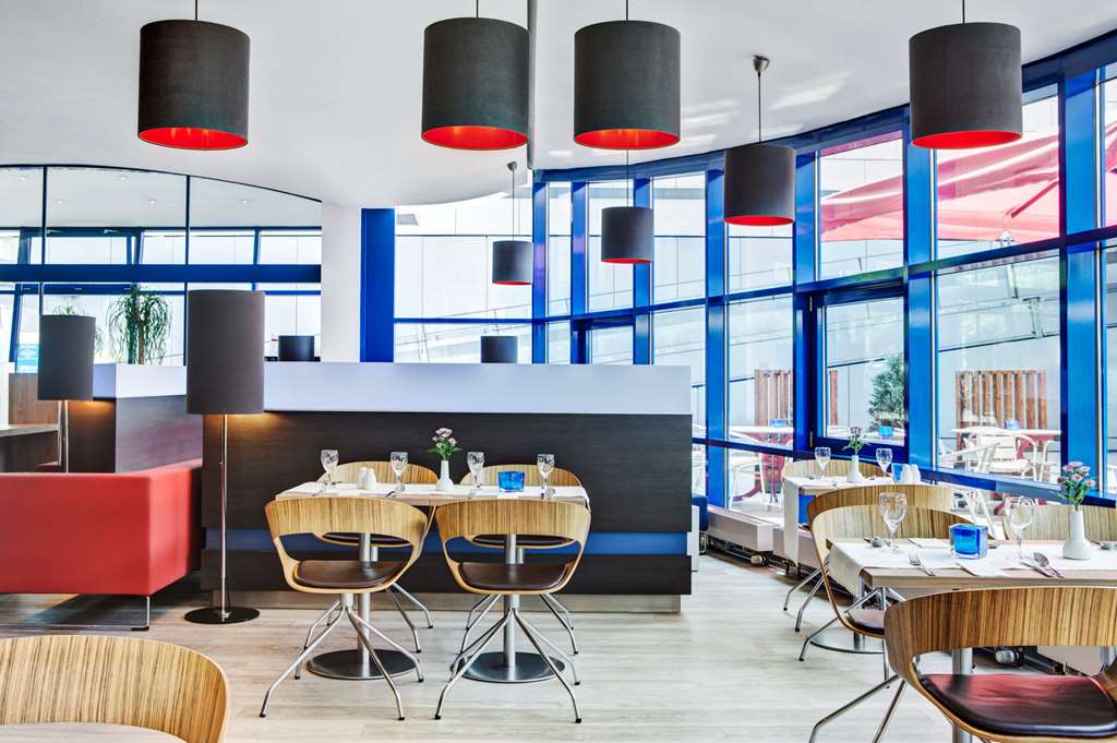 IntercityHotel Hamburg-Altona, Germany, restaurant