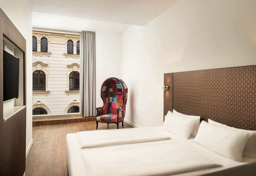 arthotel ana symphonie leipzig standard dreibetzimmer bett