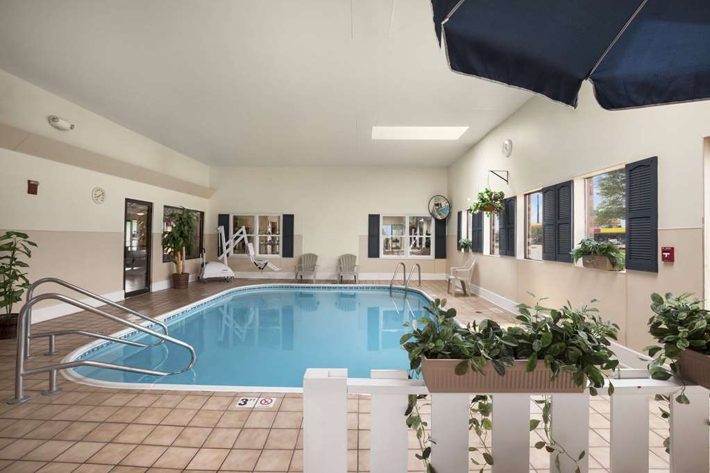 Days Inn by Wyndham Oglesby Starved Rock - photo 5