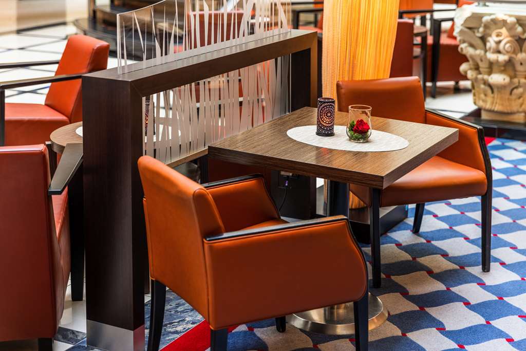 Steigenberger Hotel De Saxe, Dresden, Germany - bar/lounge