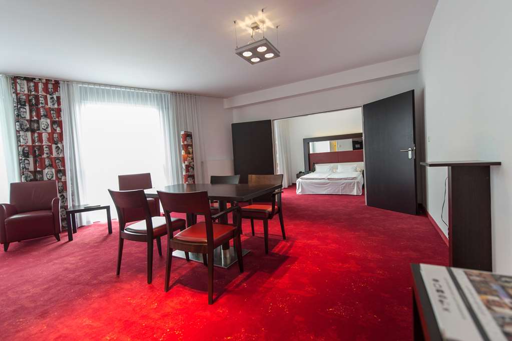 Guest room