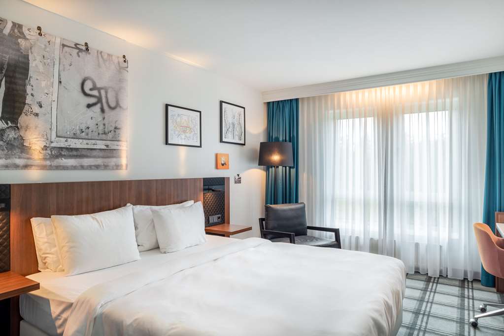 Suite Bedroom