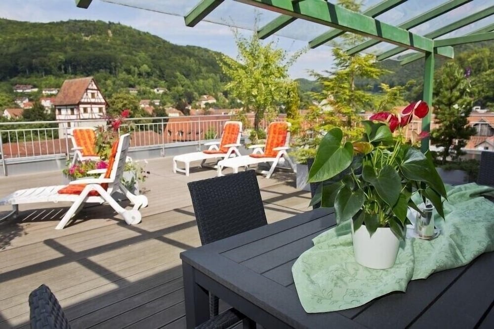 Sundeck