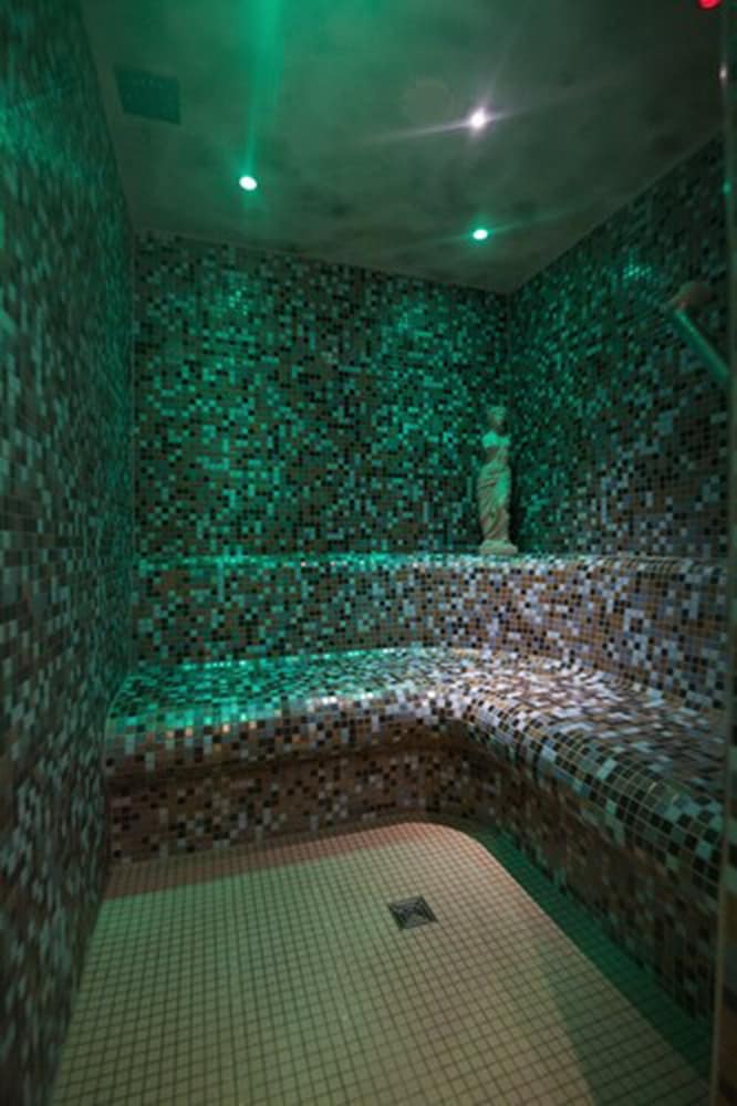 Steam room