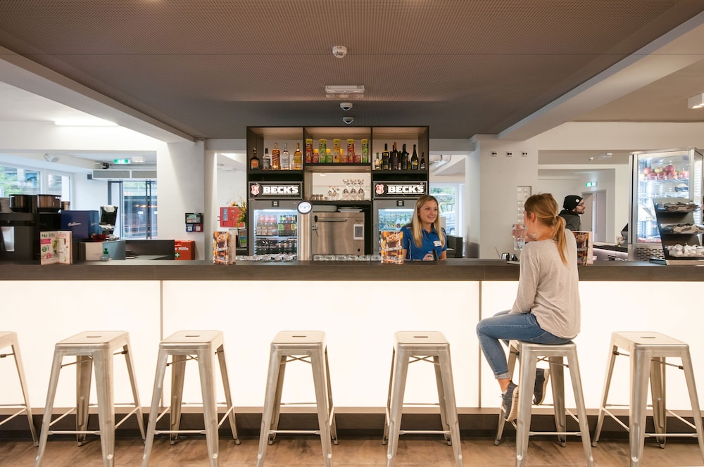 Snack bar