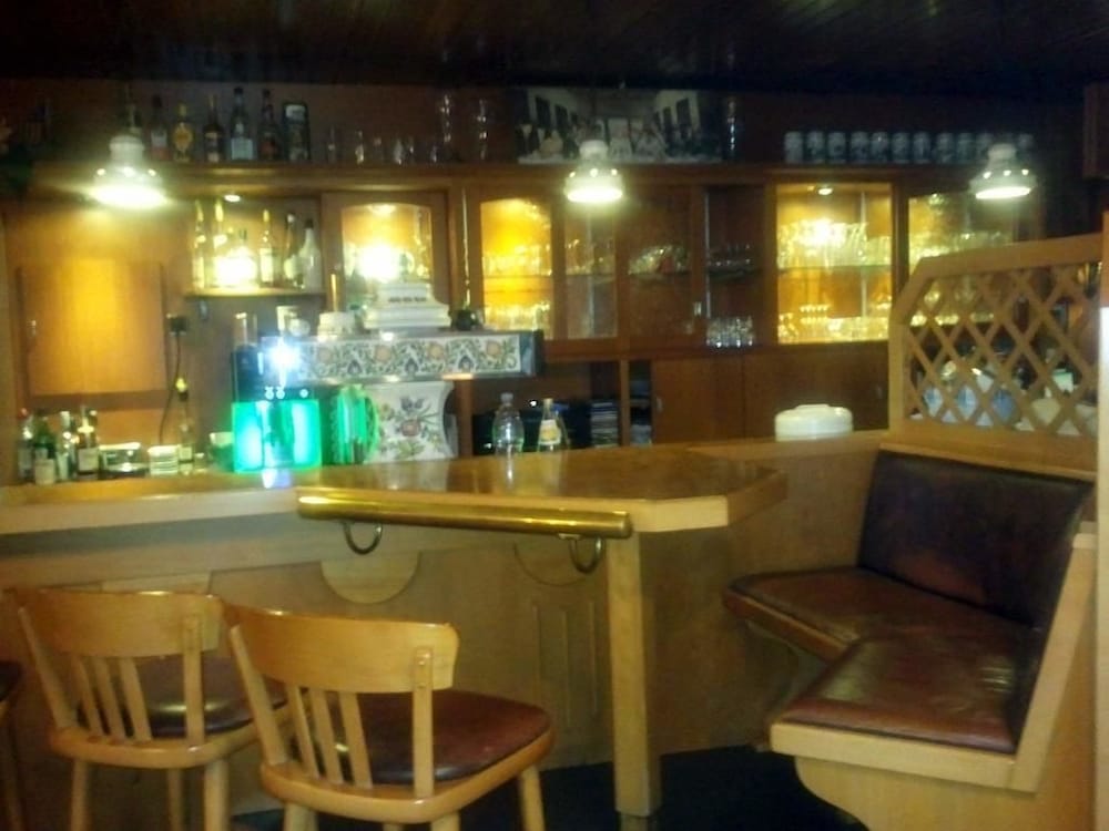 Hotel Bar