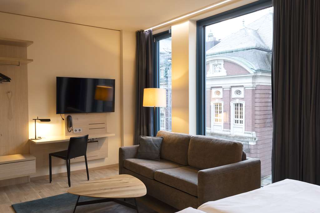 Scandic Hamburg Emporio FS