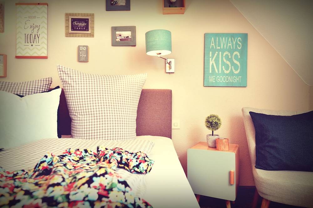 Room amenity