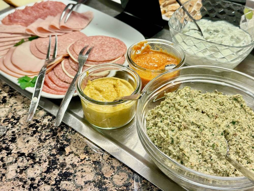 Breakfast buffet
