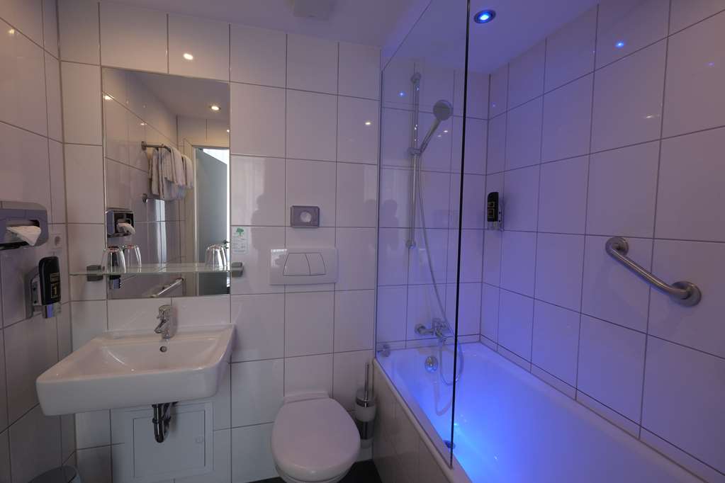 Superior room Bath TOP Hotel Hohenstaufen Koblenz