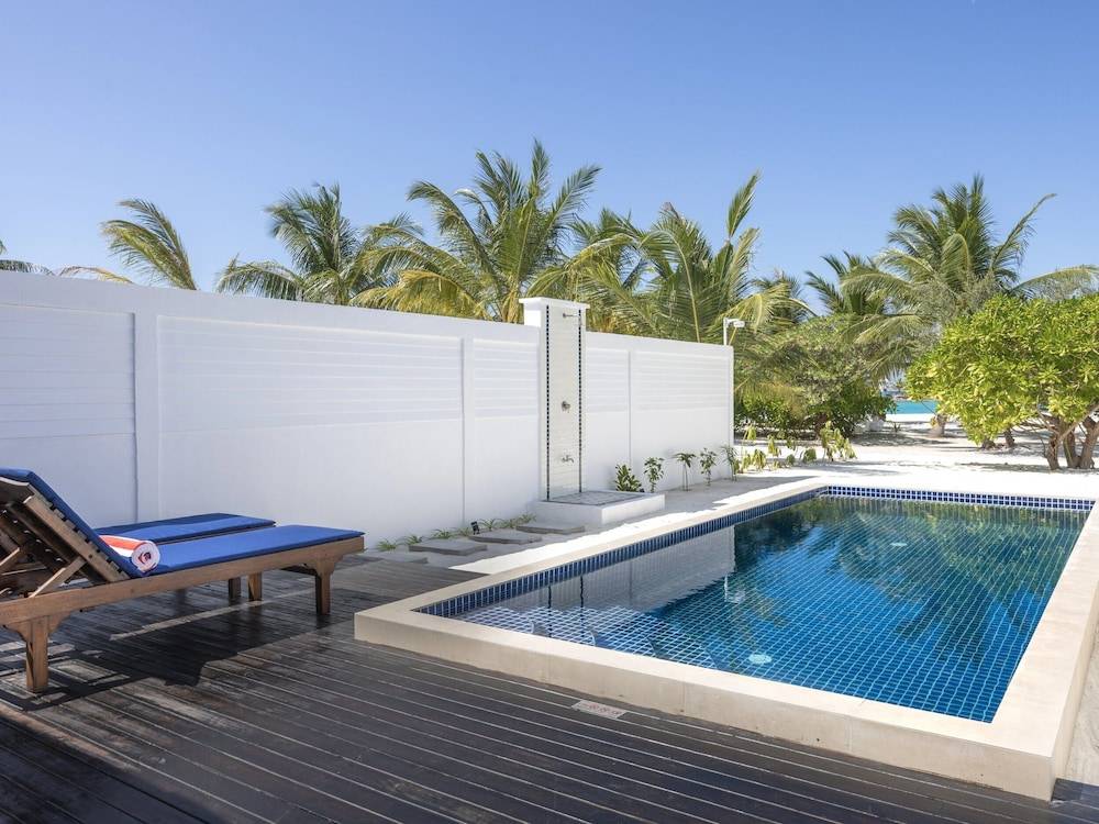 Private pool