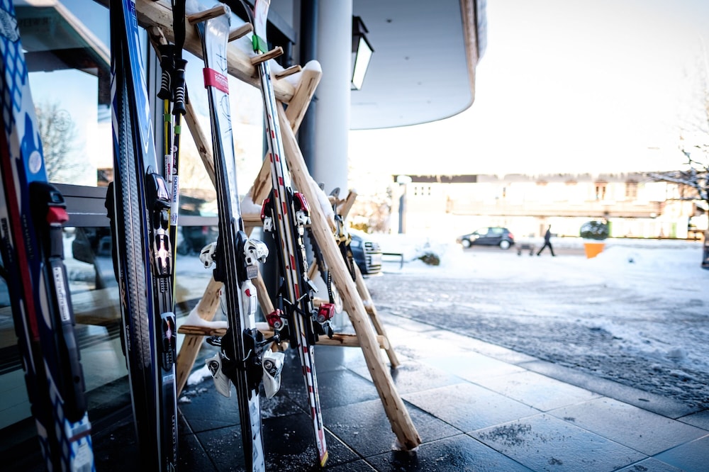 Snow and ski sports