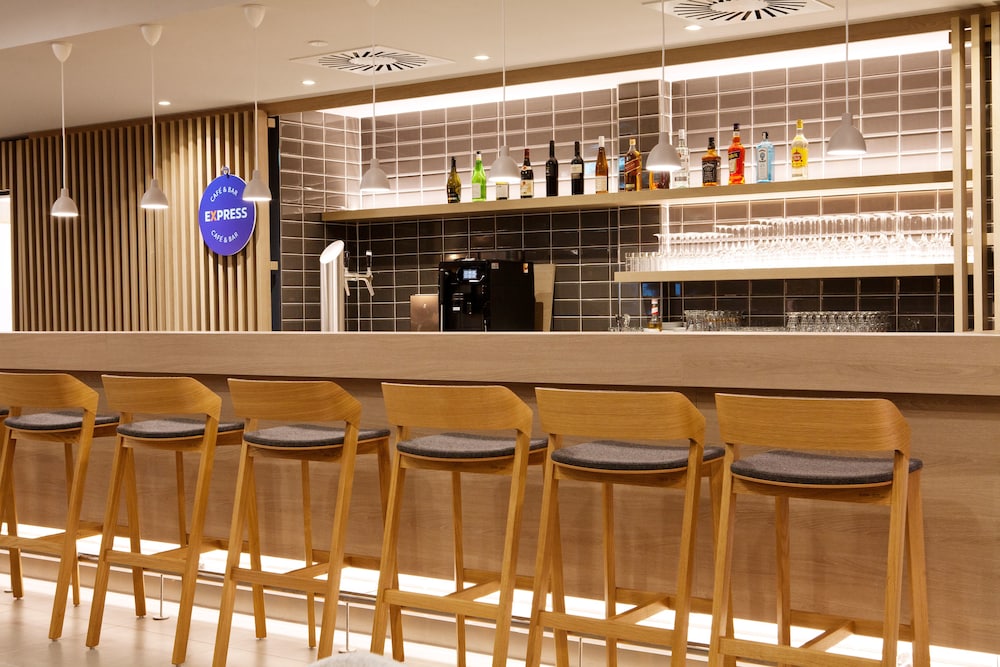 Hotel Bar