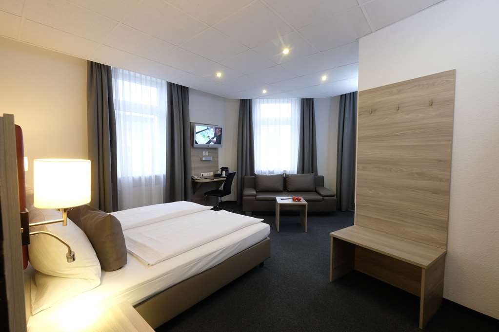 Room for four TOP Hotel Hohenstaufen Koblenz