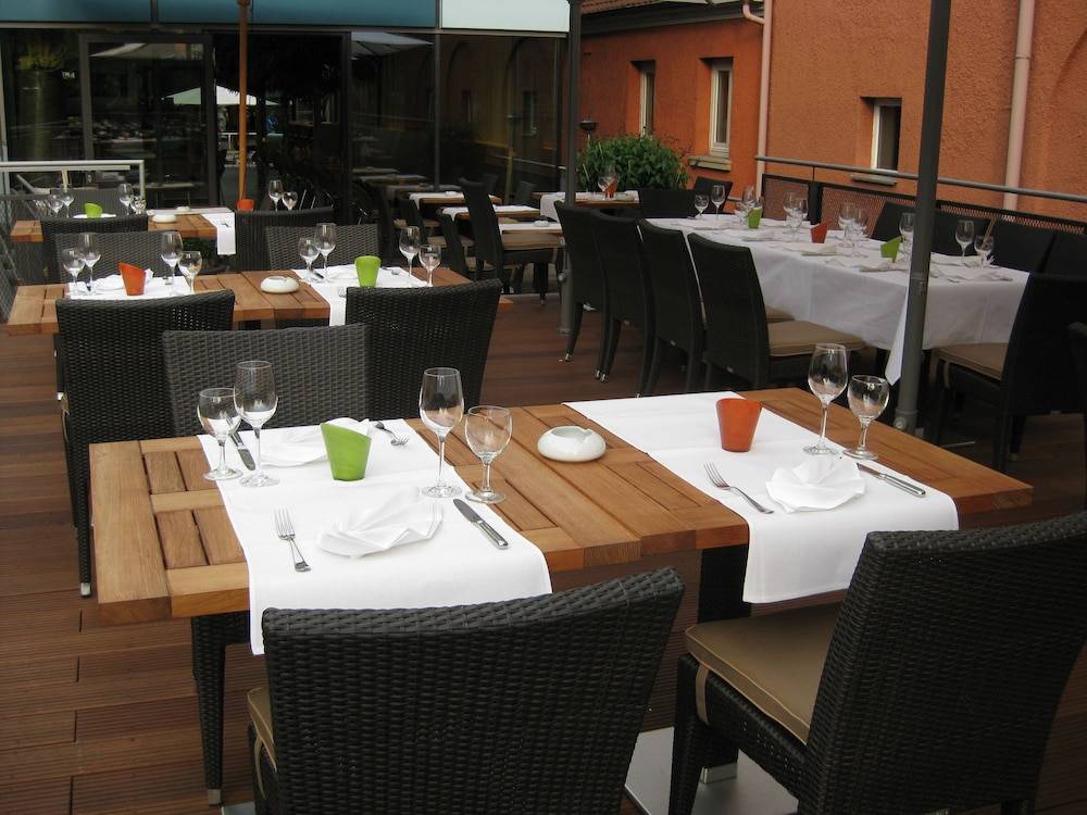 Sundeck