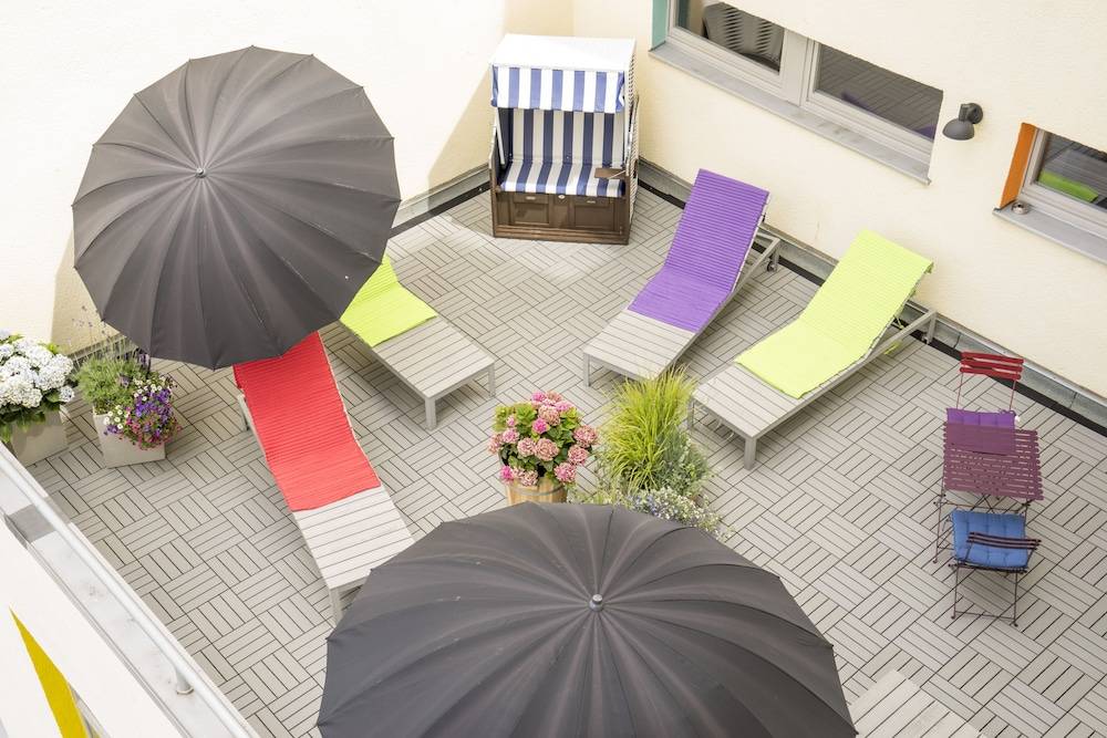 Sundeck