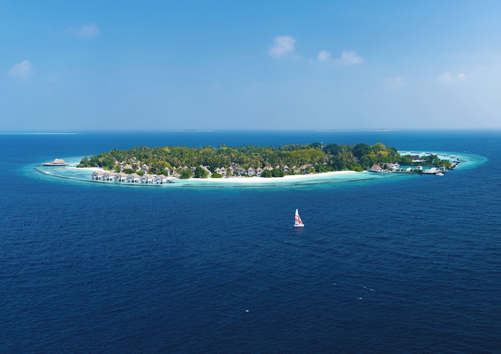 Bandos Maldives One Way Transfer FREE for stays from 1st May till 30th Sept 2025 for Bookings from 16 Apr 2025