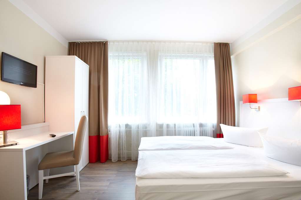 Hotel Ostseehalle Kiel by Premiere Classe- Twincopyright Matthias Schlief