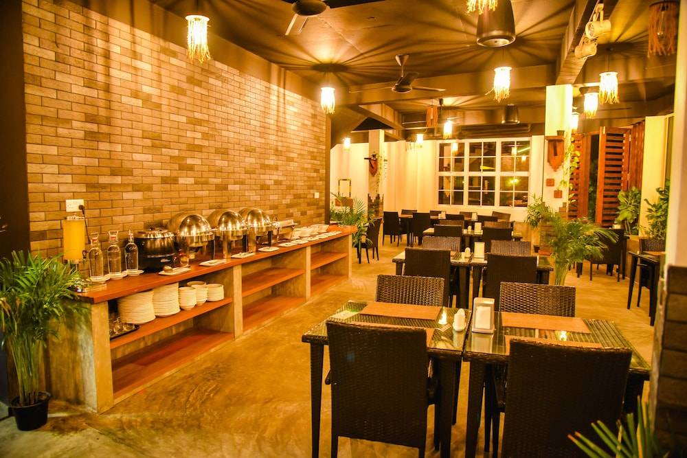 Food court