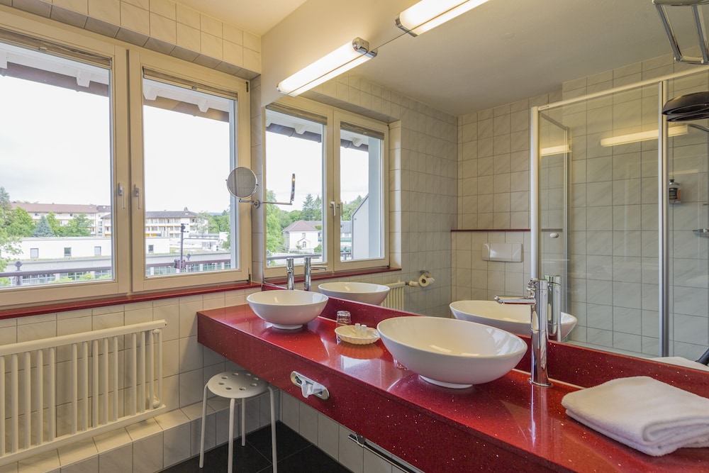 Bathroom sink