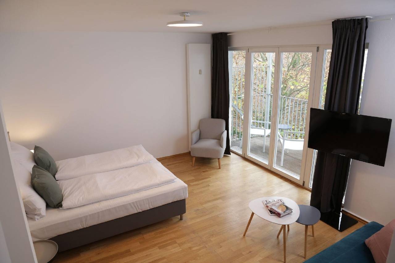 Guest room